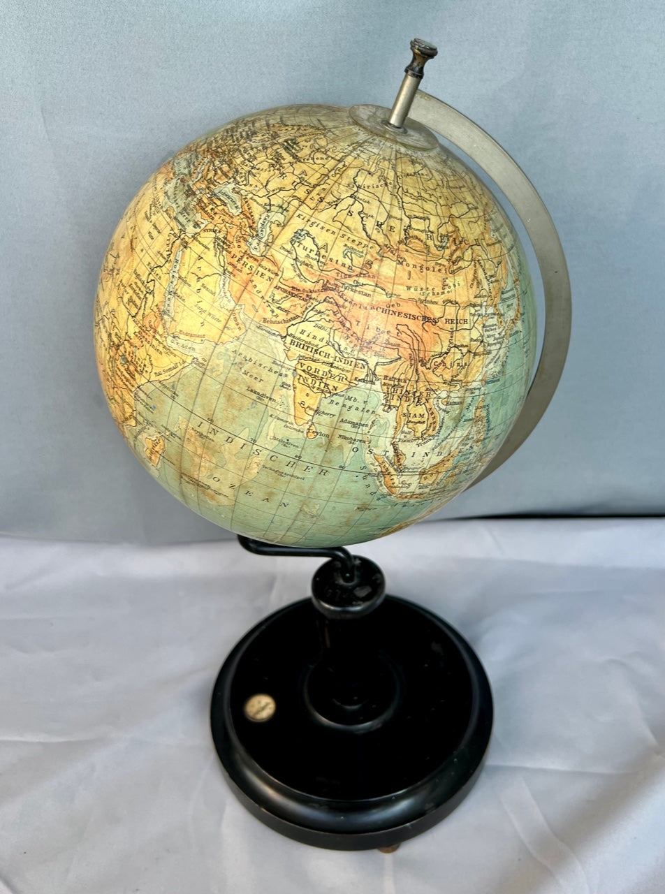 Rothaugs Wiener Schul-Globus 1910