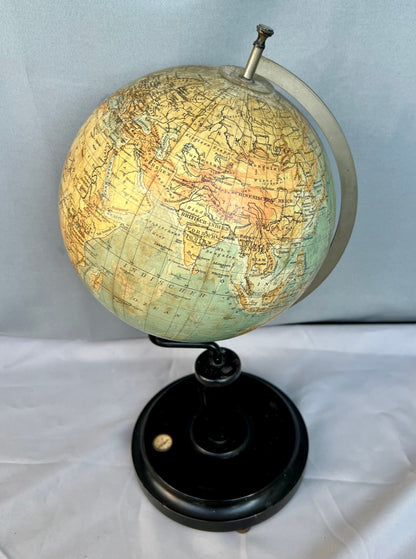 Rothaugs Wiener Schul-Globus 1910