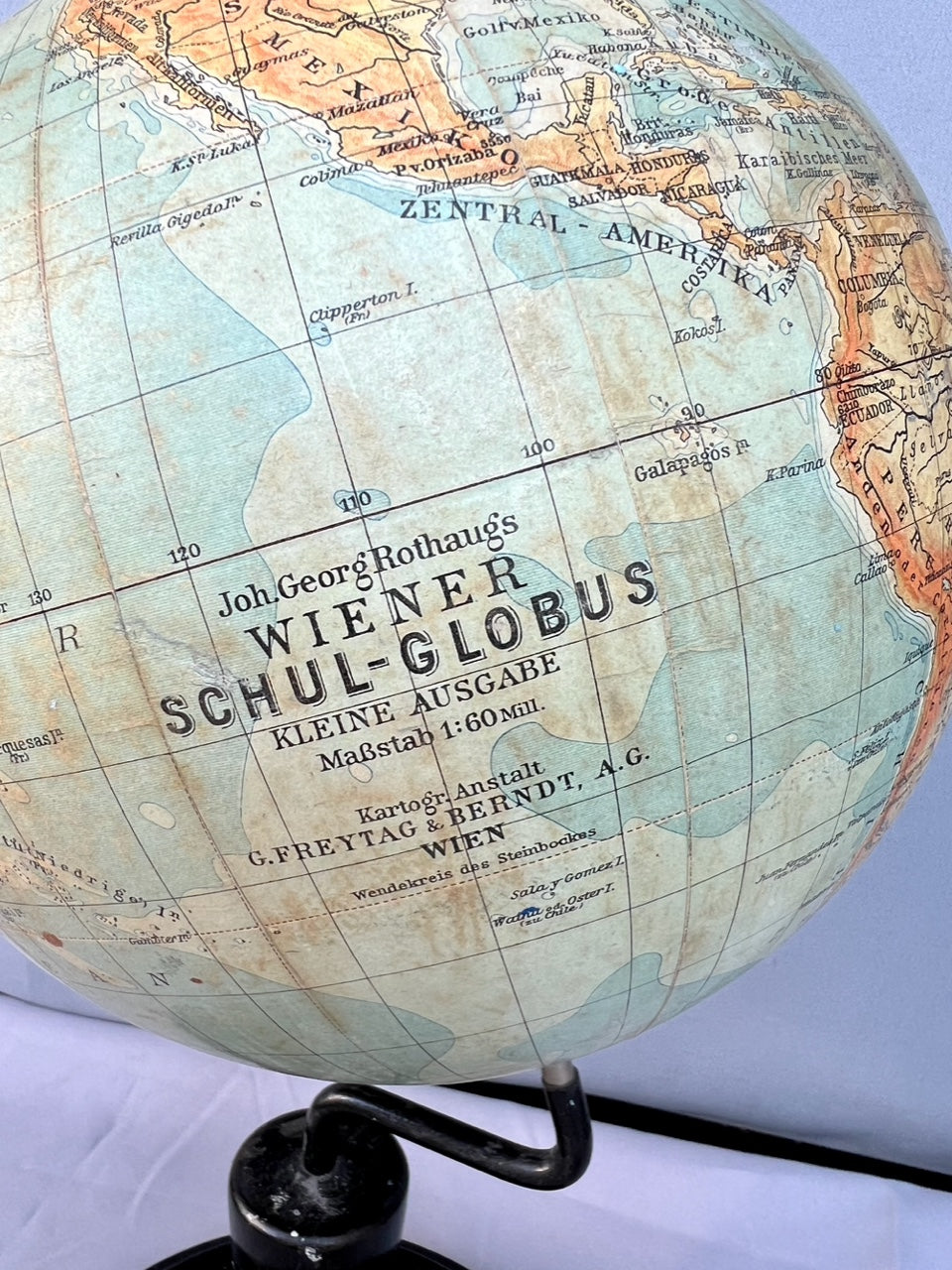 Rothaugs Wiener Schul-Globus 1910