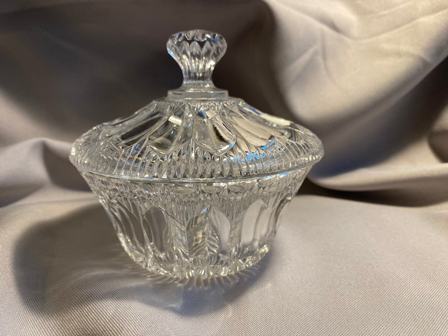 Kristallglas Schale mit Deckel 1940er